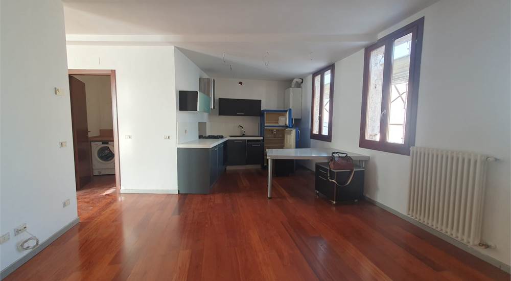 sala da pranzo/angolo cottura