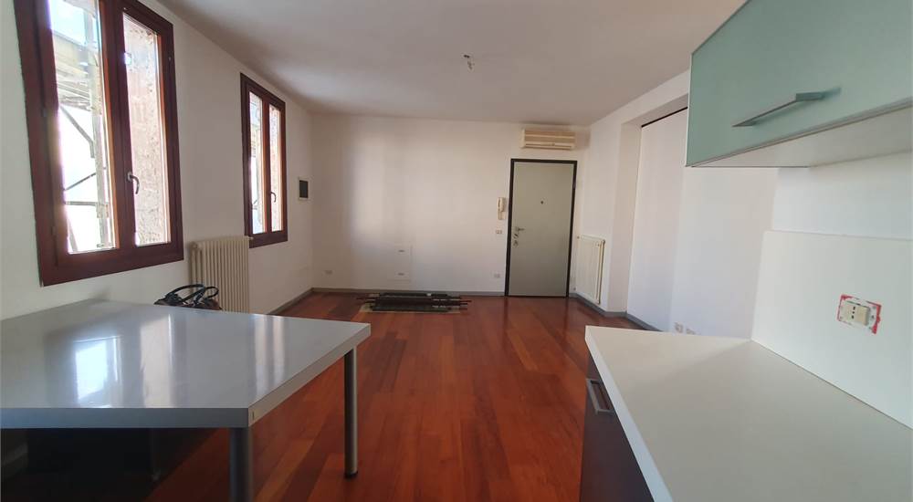 sala da pranzo/angolo cottura