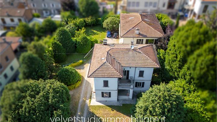 VILLA STORICA E VILLA IN VENDITA